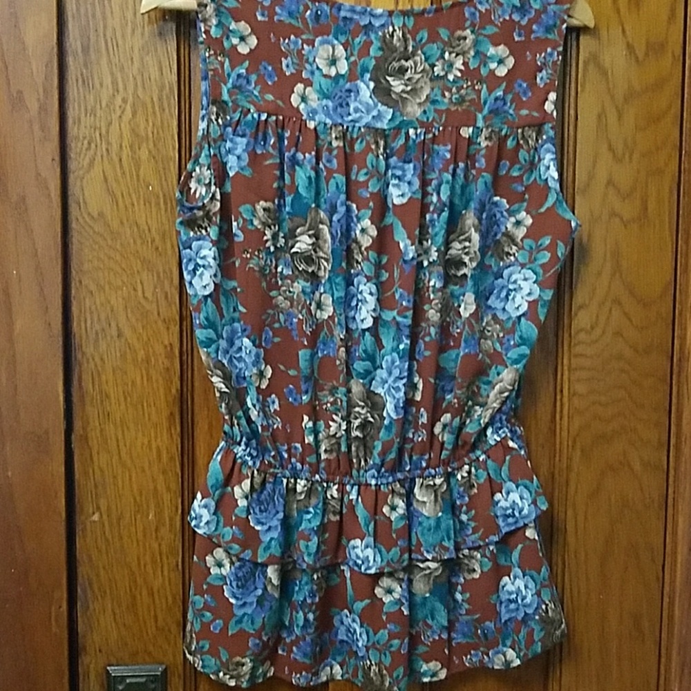 NWT Pleione Sleeveless Blouse - Picture 5 of 7